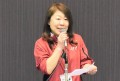 セリ前にあいさつを述べる白木会場長