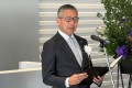 あいさつを行う川島社長