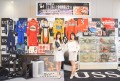 F1パイロットの貴重なグッツを展示