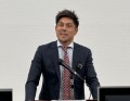 あいさつに立つ澁谷新…