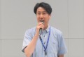セリ前にあいさつを述…