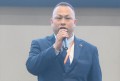セリ前にあいさつを述…