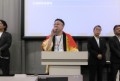 セリ前にあいさつを述…