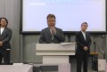あいさつを述べる貫名流通委員長