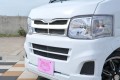 軽とは思えない重厚なフロントマスク