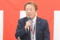 セリ前にあいさつを述…