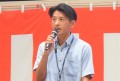 セリ前にあいさつを述べる和田…