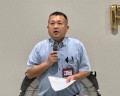 あいさつに立つ幾島会…