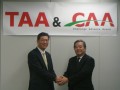 ＴＡＡ：向井英夫社長（左）、ＣＡＡ：三浦信也社長（右）ＴＡＡ
