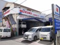 町工場が立ち並ぶ東大阪に位置するアットホームな店舗