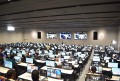 早朝から多くの会員が訪れた