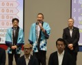 セレモニーで謝辞を述べる佐藤社長