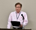 あいさつに立つ松田会場長