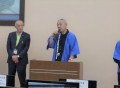 あいさつを述べる吉田流通委員長