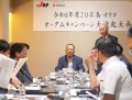 上田理事長（中央）が協力を呼び掛けた