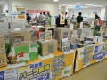 特価商材が並ぶアビヅパーツ販売会
