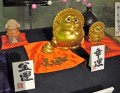 金のタヌキ（置物）の中に金運が隠れている