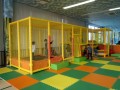 たくさんの遊具のなかで我を忘れてはしゃぎまくる子供達