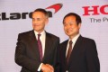 (左から) McLaren Group Limited マーティン・ウィットマーシュCEO、ホンダ伊東孝紳社長