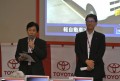 イベントを紹介する森田雄二会場長（左）と向井社長（右）