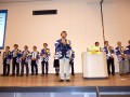 セレモニーで挨拶に立つ加藤勝義理事長