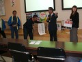 居残り大抽選会でも安東義隆販売店協会中古車部会長が司会を務める