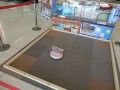 会場１階エントランスではロボットクリーナーを展示紹介