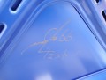 ポルシェのボンネットフード裏には川崎選手のサインが書かれている