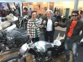 ビー・エム・ダブリューの記者発表イベントの様子（カスタム車両を初披露）