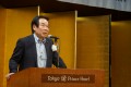 祝辞を述べる自民党中古車議員連盟額賀福志郎会長