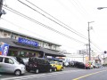交通量が多い地元の生活道路に面した広い間口