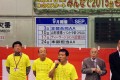 挨拶に立つ川村理事長
