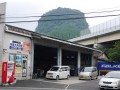 サービス工場を併設しカーライフ全般をサポートする