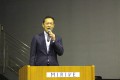 挨拶に立つ伊藤社長