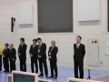 徳永理事長（写真右）ら執行部が整列し会員への謝意を表した