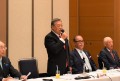 挨拶を行なう岩瀬会長