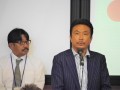 川端流通委員長が挨拶を述べた