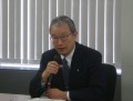 挨拶を行う中山理事長