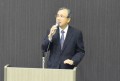 セリ前に挨拶を行なう永谷社長