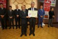 JU中販連表彰ではトーサイアポ・加藤理事に表彰状と記念品が授与された