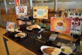 昼食はイベント限定メニューを用意