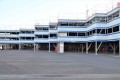 3棟からなる立体駐車場