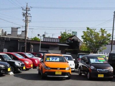 展示車両は常時３０台