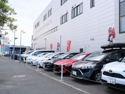 国産から輸入車まで幅広く取り扱う